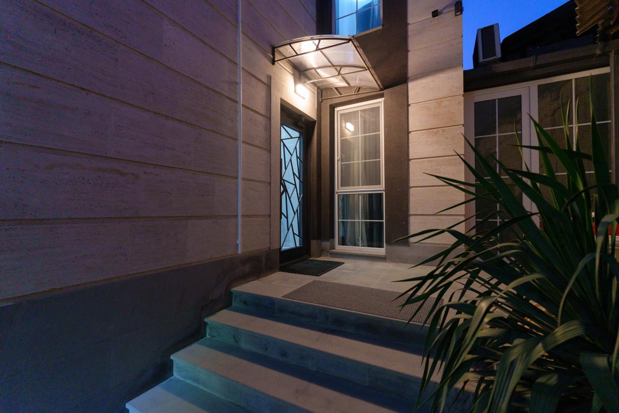 Gh Family Hotel Yerevan Ngoại thất bức ảnh